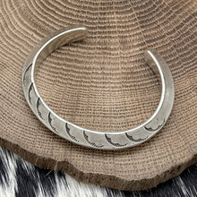 Load image into Gallery viewer, Vintage NATIVE AMERICAN Sterling Silver Carinated Cuff Bracelet Angled Crescents
