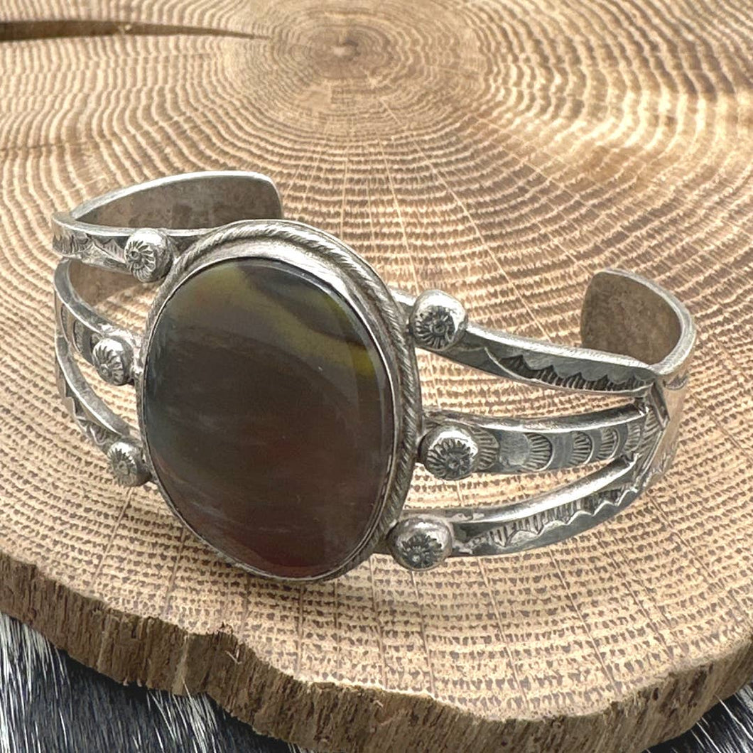 Vintage NATIVE AMERICAN Navajo Sterling Silver & Brown Agate Cuff Bracelet